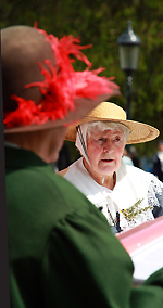 Ken Morris and Jill Price of Musyck Anon at the Theatre Gardens, Stratford-upon-Avon